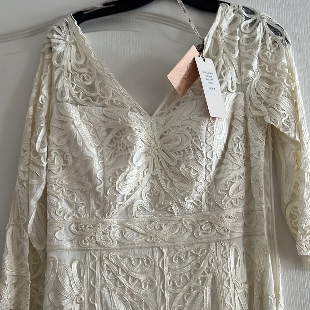 Dress - Picture 4 of 5